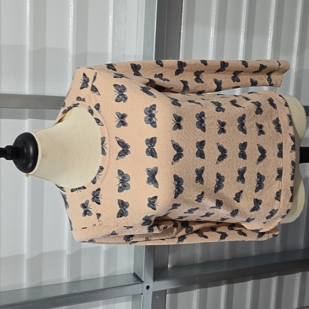 Peach  butterfly print sweater shirt  from H&M Size‎ Small - Picture 2 of 12